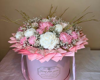 Caja de regalo con ramo de velas de aniversario, velas con forma de rosas rosas y blancas, regalo romántico para ella, centro de mesa artesanal de cera de soja.