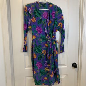alexis sole green dress Linda Allard Ellen Tracy Top Collared Button Down Sheer Green Size 8P –  Designers On A Dime