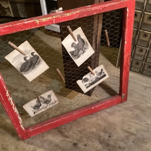 Window Frame Wood Chicken Wire Antique Farm Decor