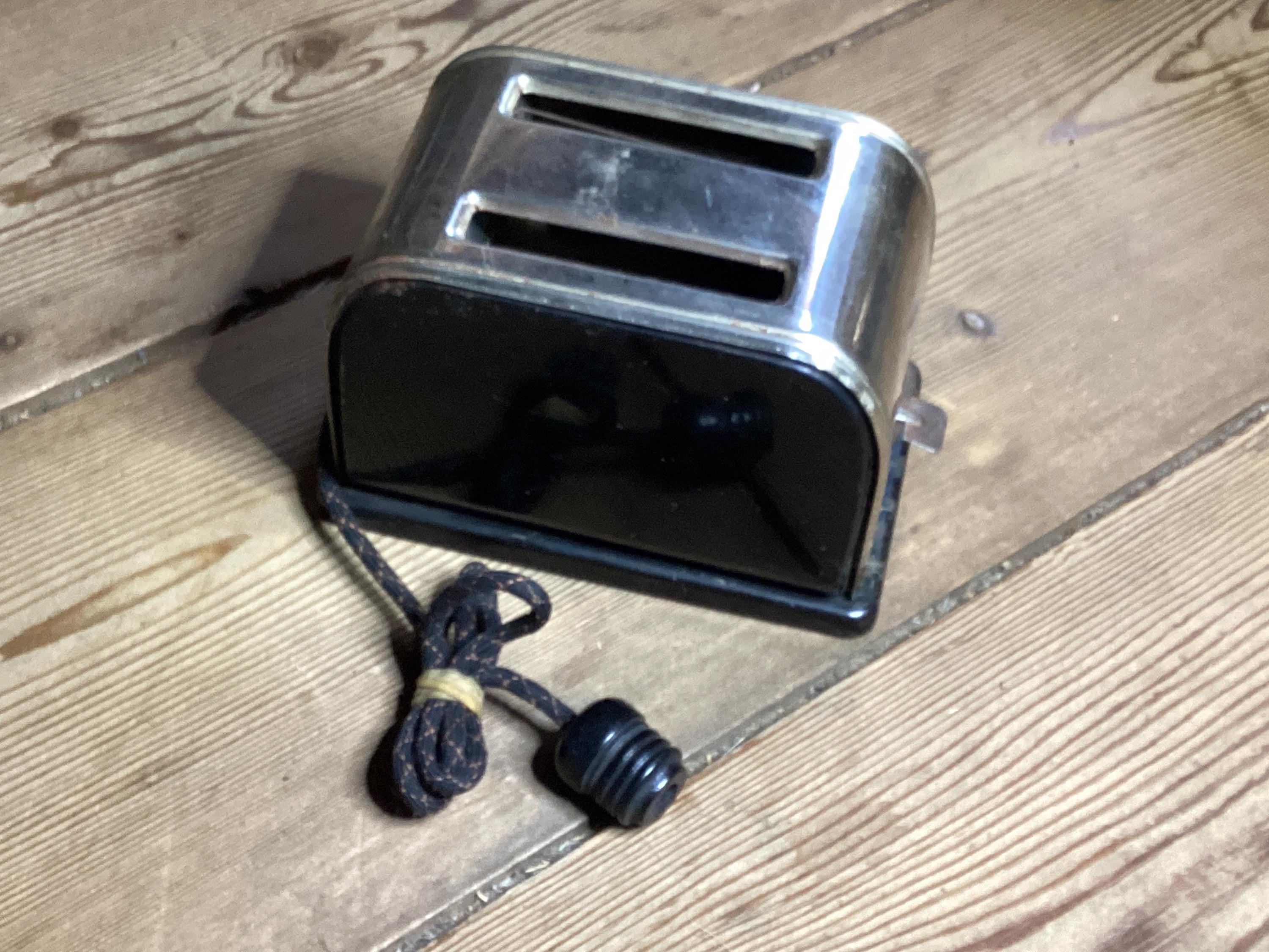 Vintage Antique Toaster - Etsy