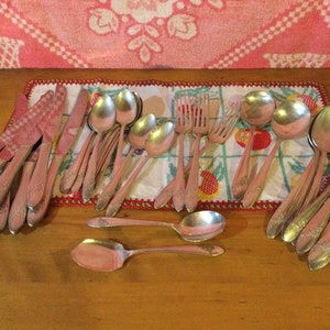 Silverware Tudor Plate Oneida Silver Plate Antique Set