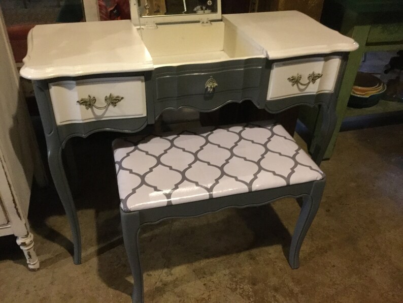Vanity Table Beveled Mirror Bench Gray White Vintage