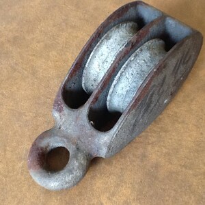 Pulley Metal Two Rope Farm Primitive