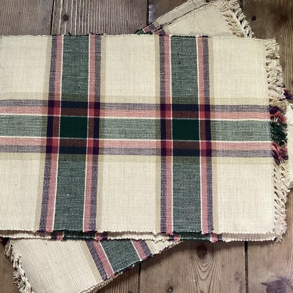Placemats Plaid Green Tan Holiday Linen