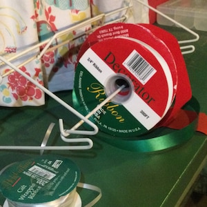 Ribbon Organizer String Rack Hanging Peg Board