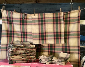 Tablecloth Plaid Green Tan Holiday Napkins