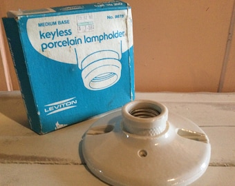 Light fixture Porcelain Lampholder Leviton Keyless