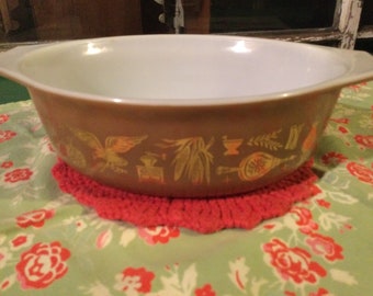Pyrex Casserole Early American Brown Gold