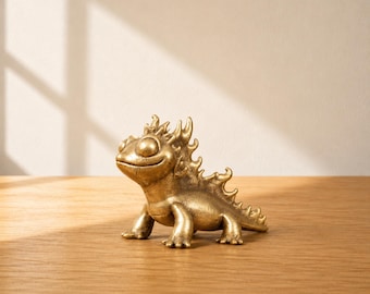 Vintage Messing Chamäleon Figur, lebensechte Eidechse Desktop Maskottchen, exotische Reptil Metallskulptur, einzigartiges Geschenk für Eidechsenliebhaber