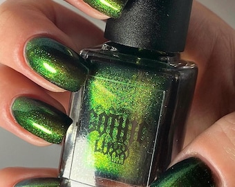 Cyber Goth, Metallic Chameleon Nail Polish, Shifts Green to Blue to Turquoise and Gold With Black Base.