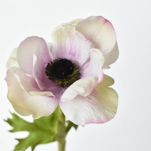 15.5" Faux Lavender Real Touch Anemone Stem