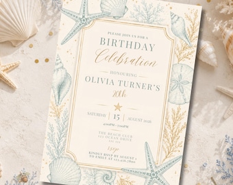 Peut inclure: Une carte d'invitation d'anniversaire rectangulaire sur fond crème avec des illustrations d'étoiles de mer bleues, de coquillages et de corail doré. Le texte indique : PLEASE JOIN US FOR A BIRTHDAY CELEBRATION HONOURING OLIVIA TURNER'S 20th.