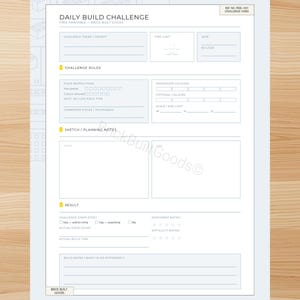 Op de afbeelding: Een wit printbaar Daily Build Challenge-blad met zwarte tekst en lijnen. Het formulier bevat secties voor het uitdagingsthema, regels, onderdelenbeperkingen, verplichte kleuren, schetsnotities en het bijhouden van resultaten.