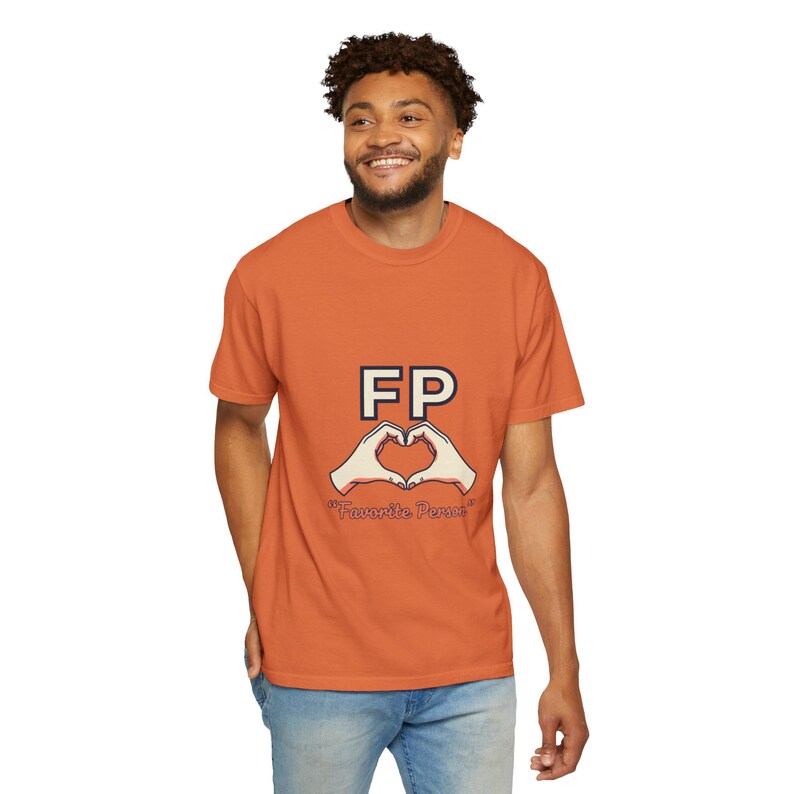 FP ハート ハンズ フェイバリット パーソン Tシャツ | ハンド ハート グラフィック Tシャツ 画像 15