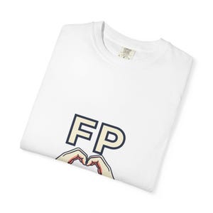 FP ハート ハンズ フェイバリット パーソン Tシャツ | ハンド ハート グラフィック Tシャツ 画像 3