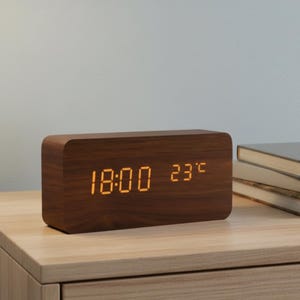 Wooden Digital Clock Voice Control Led Display Temperature Reading Time Date Modern Design Desk Accessory Bedroom Decor Minimalist Aesthetic