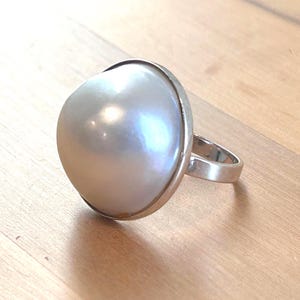 Mid-Century Vintage Sterling Silver Mabé Pearl Freshwater Statement Cocktail Ring, Stamped STG.SIL