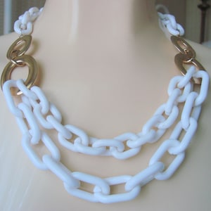 Chunky White Lucite Gold Tone Chain Bib Statement Necklace Vintage Jewelry (A102)