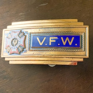 Antique Men&#39;s VFW (Verterans of Foreign Wars) Belt Buckle Enamel Brass #581