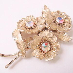 1960s Vintage Aurora Borealis Rhinestone Brooch,  Floral, Mid Century, Textured Gold Tone Jewelry ((144)