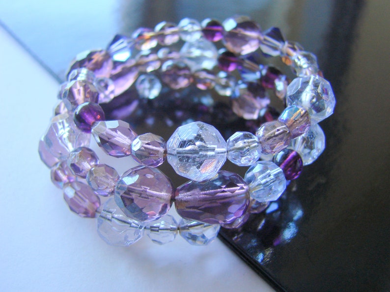 Jewelry Vintage Amethyst Crystal Aurora Borealis /& Lucite Wrap Bead Bracelet Jewellery
