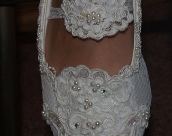 Wedding Flat shoes Marie Antoinette style French Lace, Off White, Sizes 5 to 11, romantic art nouveau, deco, Great Gatsby, Renaissance