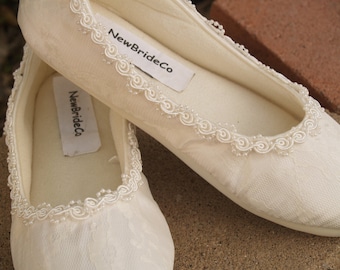 Ivory Vegan Bridal Flats Comfortable SHOES w Pearls Flower appliqué,Wedding flats ivory rose,Ballet style Slipper,Comfortable Reception