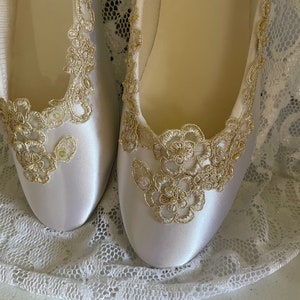 Ivory Champagne Wedding Flats Bride Shoes elegantly gold trimmed,Champagne Bridal Flat Shoes,Wedding satin ballet style slipper M & W width