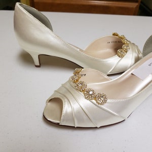 Bling Wedding Shoes short kitten heel Ivory or CHAMPAGNE or White or Off-White,comfortable shoes peep toe  edwardian renaissance style