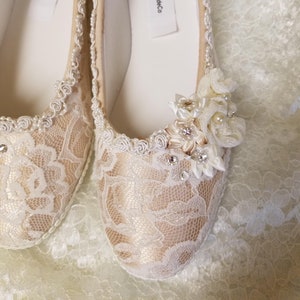 Champagne Ivory Wedding Flats Shoes Lace Vintage Modern inspired,Victorian Lace Flat Shoes,Old Hollywood shoes,Shoes style Great Gatsby