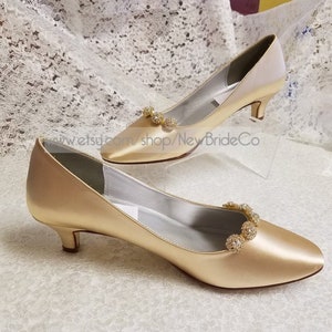 Size 13 wide womens heels top