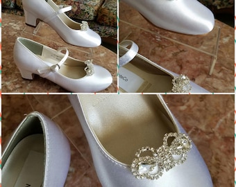 Girls Communion Shoes Crystals Bow brooch- White plus more colors shoes - flower girls shoes, low heel, Pageant Wear, First Dance