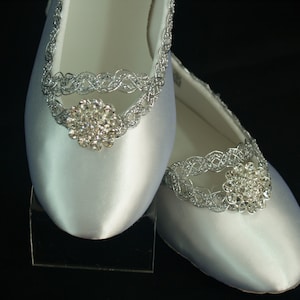 Wedding Flat Shoes Silver brooch or Gold trims,Off-white Ivory Satin Ballet Style Slippers,Bling Bride Flats, Silver Flat Satin Shoes