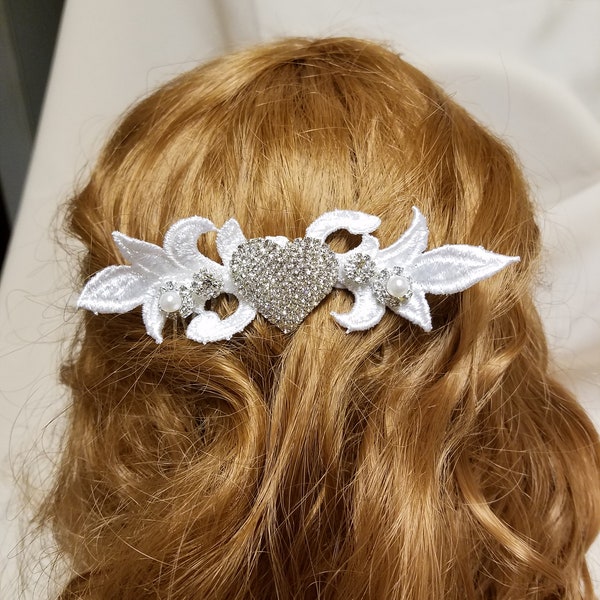 Wedding Hair Lace Comb with silver heart, Bridal hair comb with a silver heart and pearls , Brides silver hearts hair comb,