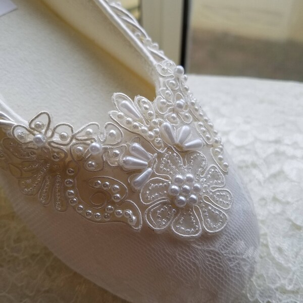 comfortable ivory wedding shoes