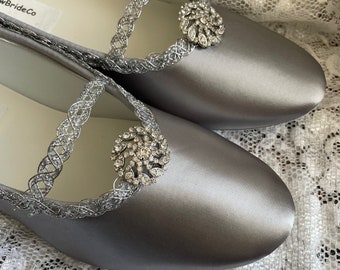 Wedding Flat Shoes Silver brooch or Gold trims,Off-white Ivory Satin Ballet Style Slippers,Bling Bride Flats, Silver Flat Satin Shoes