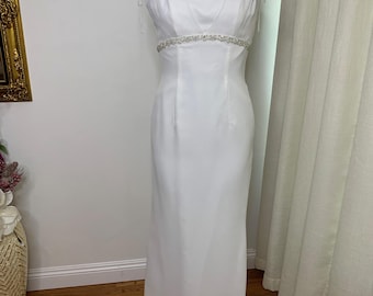 Vestido de novia vintage de gasa talla 6 de Moonlight, clásico, romántico y de destino.