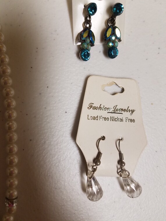 Lot De 2 Bijoux : Collier Et Boucles D'oreilles Fausses Perles Beige – Occasion