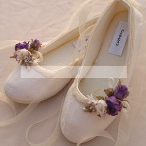 Ivory Bridal Flats Vegan Shoes - Purple green Bridal Flat shoes, Wedding Shoe, Offwhite shoes Green Flowers, Lace Up Slipper