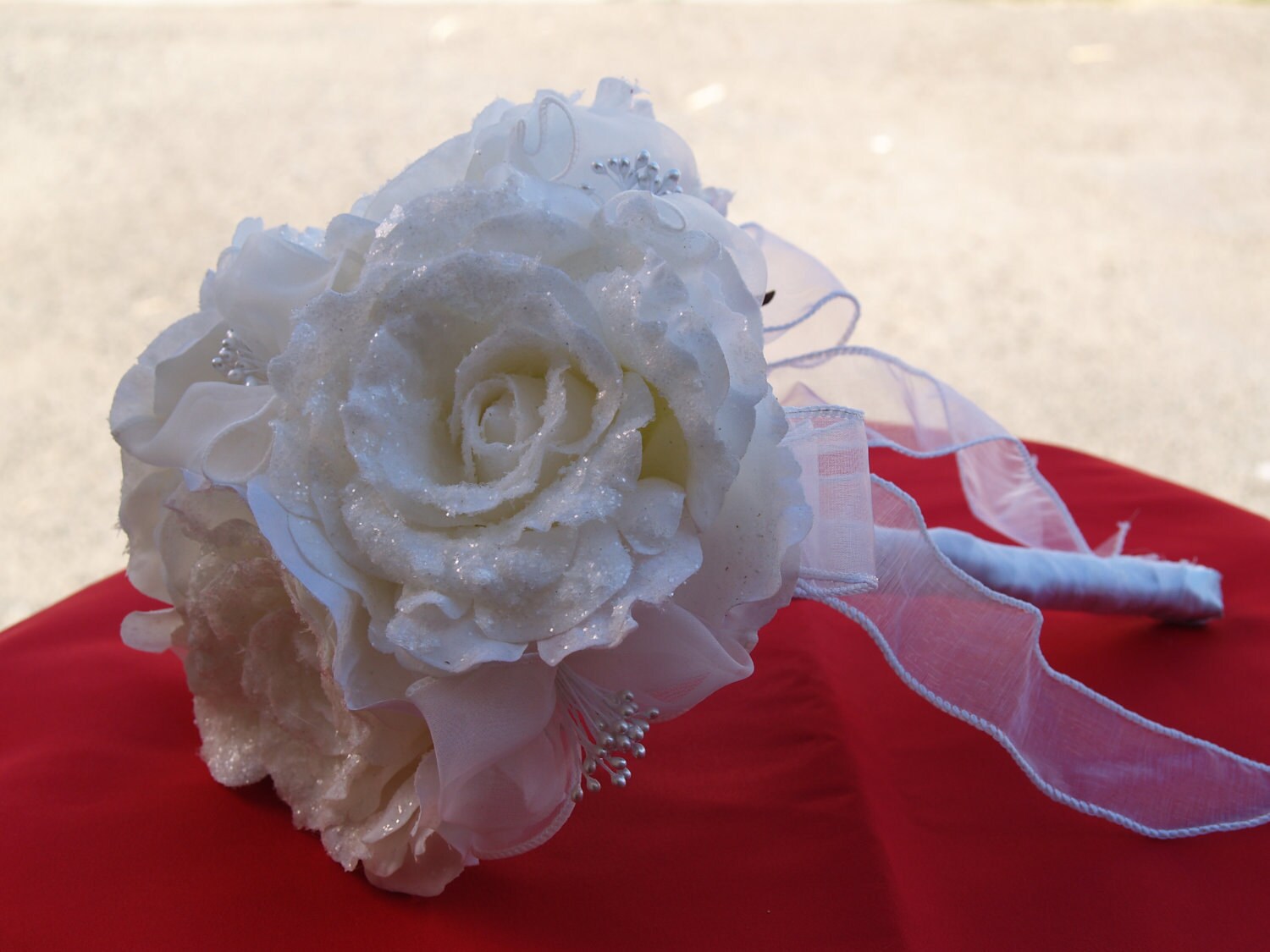 Soft Ivory Cream Roses Brides/Bridesmaids Wedding Bouquet Poly Foam 30cm Dia 