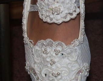 Wedding Lace Mary Jane Flats,Marie Antoinette style French Lace, Off White, Sizes 5 to 11,romantic art nouveau,deco,Great Gatsby,Renaissance