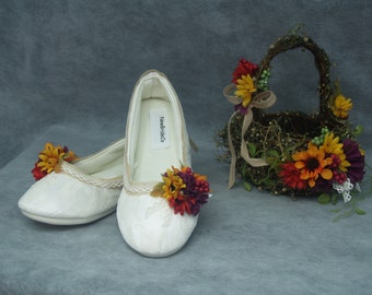 Fall Wedding Flats Rustic Vegan Shoes, Burlap, flowers, lace, outdoor, garden party, woodland, whimsical bridal cushioned slippers