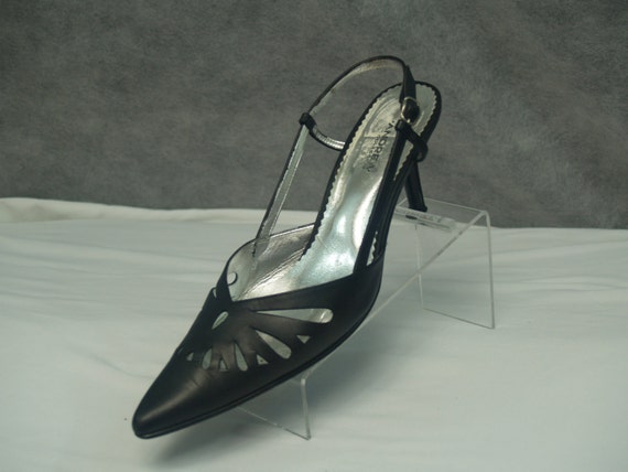 Black Leather Shoes pointy style mid heel, Pointy… - image 3