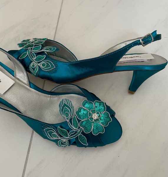 Teal Bridal Shoes With Crystal Applique Teal Wedding Shoes With Crystal  Applique Woman's Wedding Shoes Woman's Bridal Shoes Teal Heels - Etsy