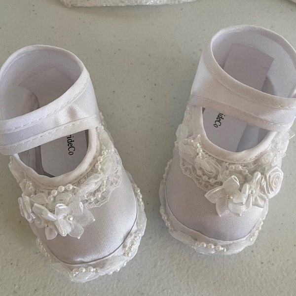 Baby girls Shoes white 0 to 3, Victorian style baby shoes, Baptism Satin Soft Sole Crib shoes lace pearls,Christening,Baptism,Blessing, Gift