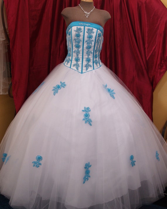 Vintage Dress White Turquoise Flowers 