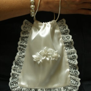 Wedding SMALL Money Dance Bag, Satin flowers lace drawstring closure, OFF-WHITE wedding purse, first communion, gift image 3