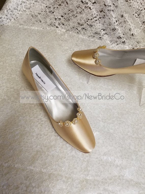 Size 8 Gold Pump Shoe,golden Anniversary Shoe,champagne Low Heel Pump,1 3/4  Inch Heel Closed Toes, White Ivory Short Heels Shoes, Wide Shoes - Etsy