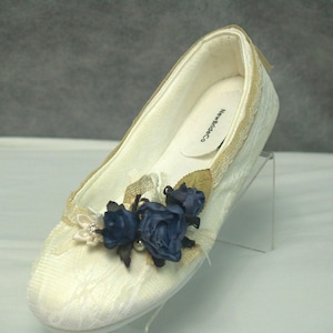 Something Blue wedding Slippers Blue Flat Shoes Burlap,Lace with blue flowers Country Chic Outdoor Wedding, Vegan shoes, Cottagecore shoes