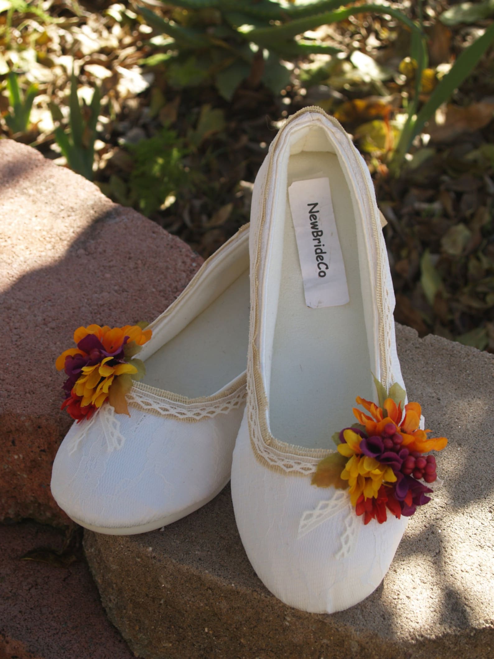 fall wedding flats rustic shoes, burlap and lace, autumn colors, ballet style flat slipper, outdoor garden party, woodland, whim fall wedding flats rustic shoes, burlap and lace, autumn colors, ballet style flat slipper, outdoor garden party, woodland, whim